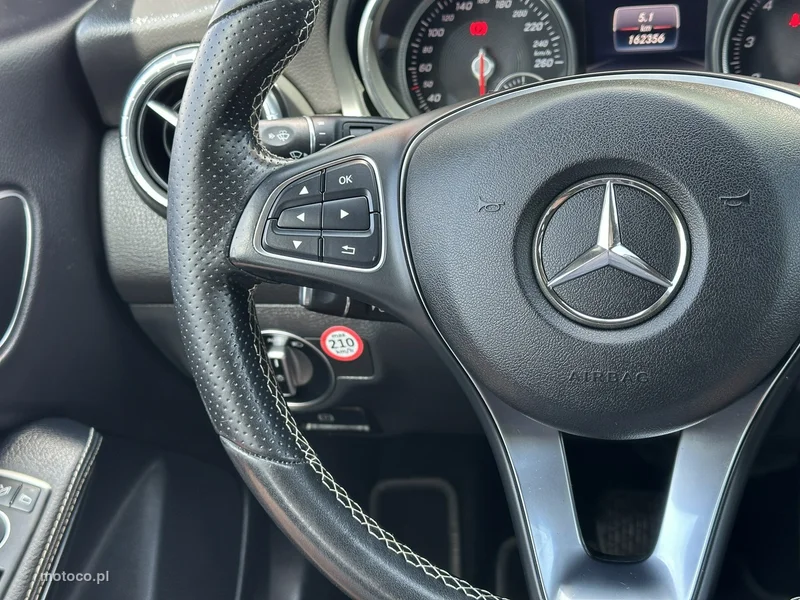 Mercedes-Benz CLA C117 CLA 220 18