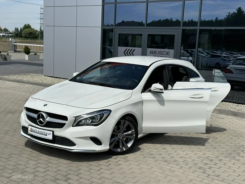 Mercedes-Benz CLA C117 CLA 220 3