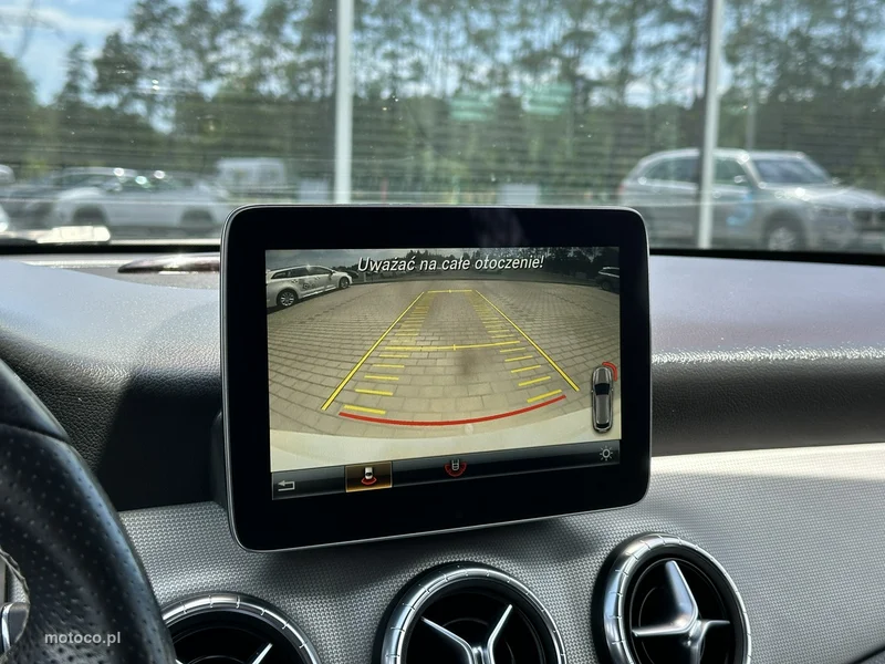 Mercedes-Benz CLA C117 CLA 220 24