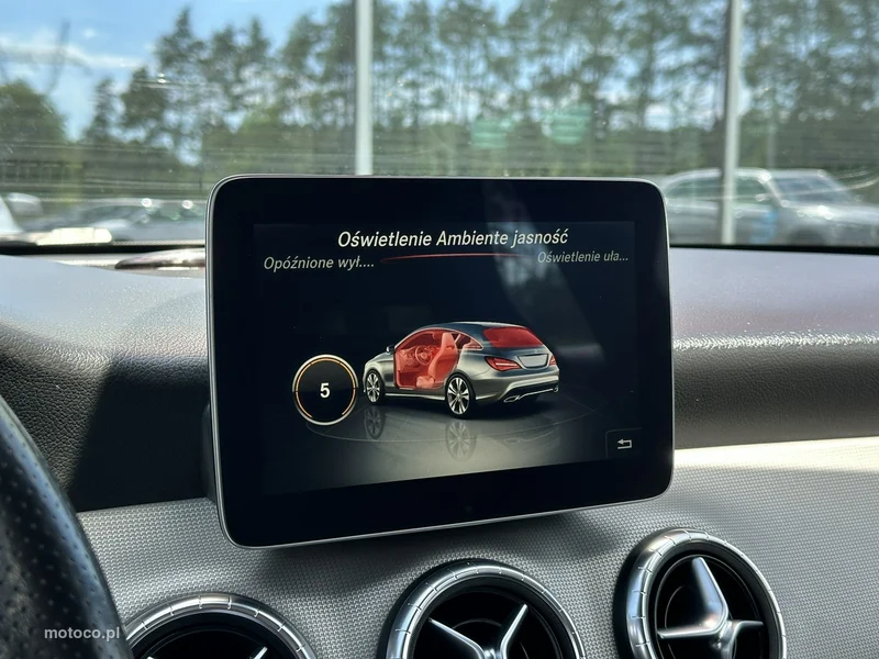 Mercedes-Benz CLA C117 CLA 220 28