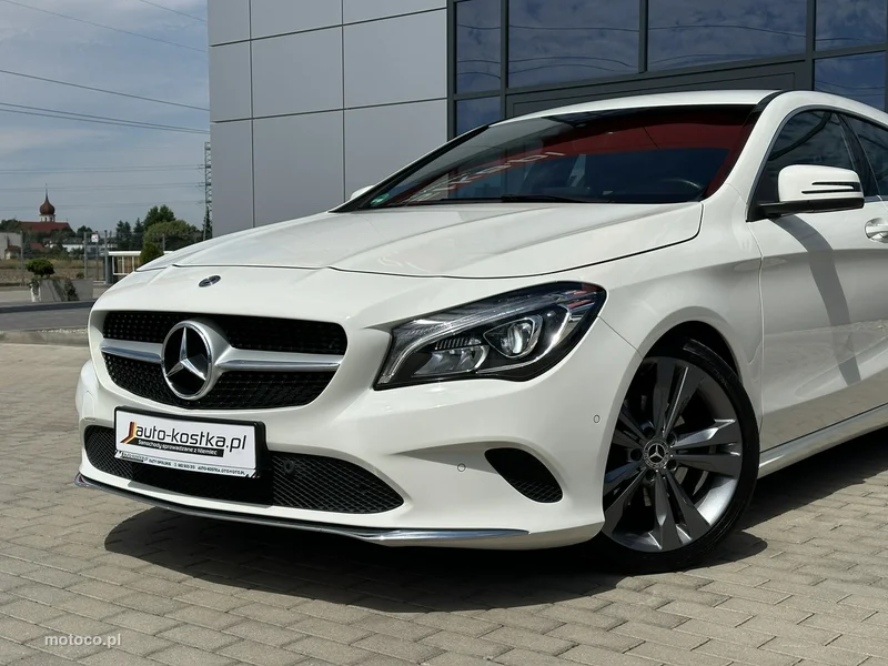 Mercedes-Benz CLA C117 CLA 220 4