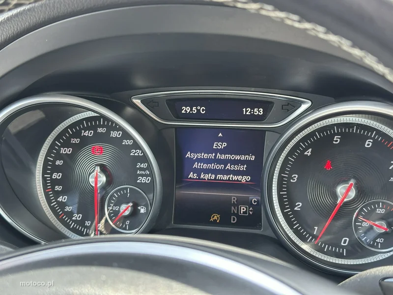 Mercedes-Benz CLA C117 CLA 220 32
