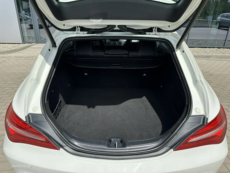 Mercedes-Benz CLA C117 CLA 220 35