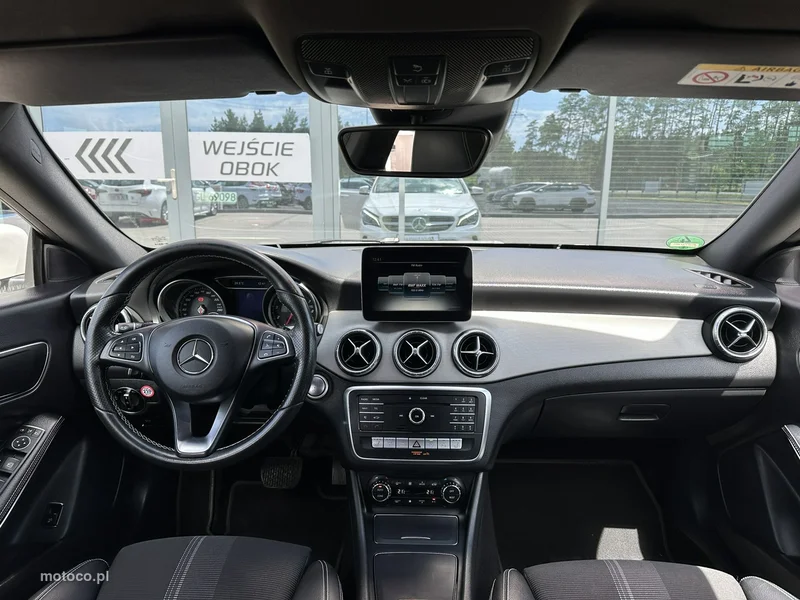 Mercedes-Benz CLA C117 CLA 220 9