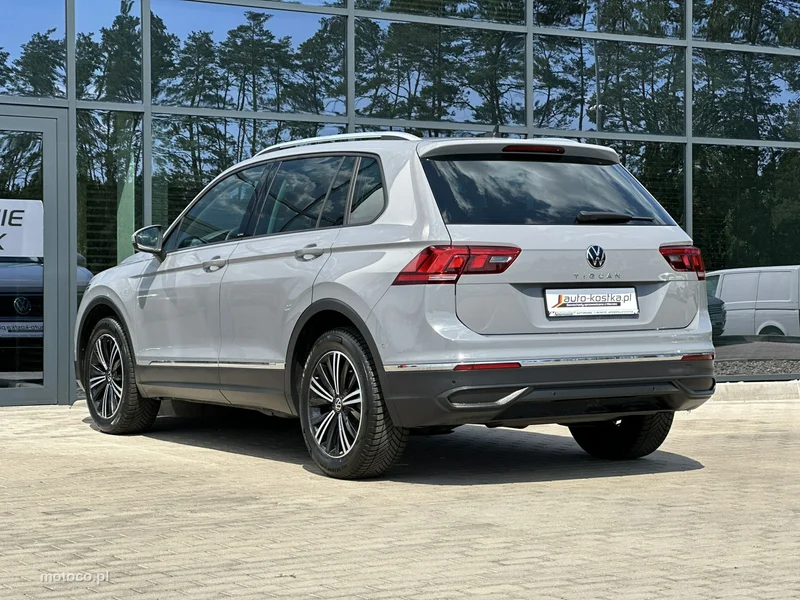 Volkswagen Tiguan AD 7