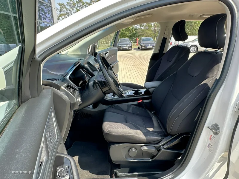 Ford Edge 10