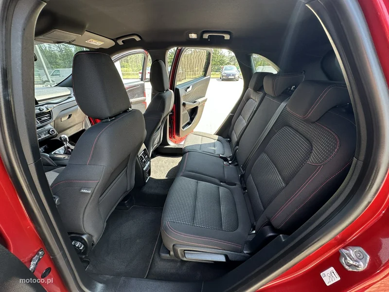 Ford Kuga III 11