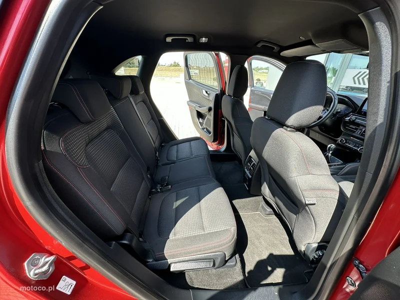 Ford Kuga III 12