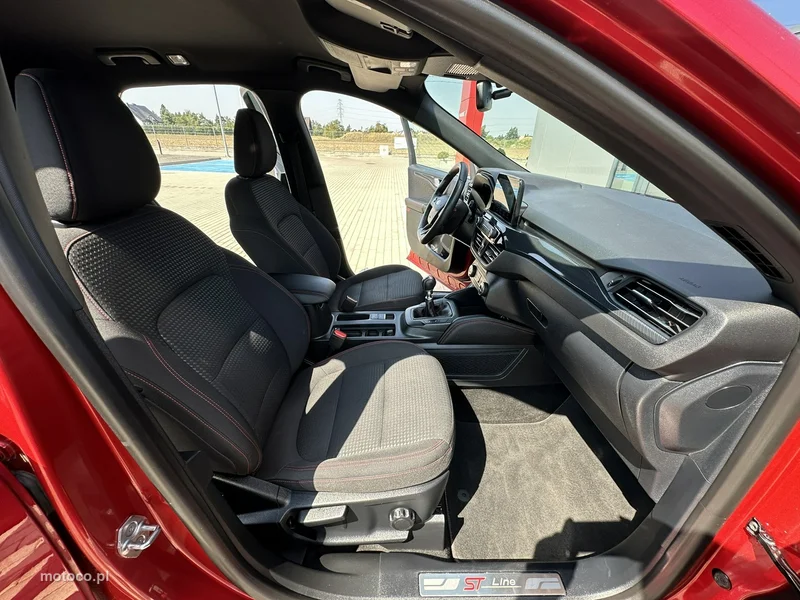 Ford Kuga III 13