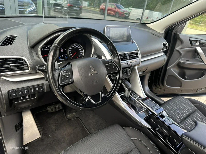 Mitsubishi Eclipse Cross 9