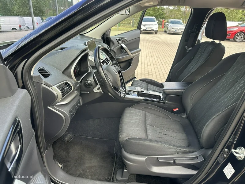 Mitsubishi Eclipse Cross 10