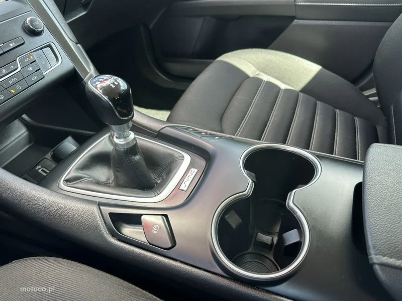 Ford Mondeo SW 25