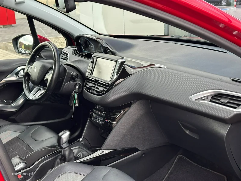 Peugeot 2008 13