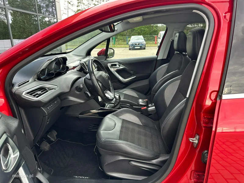 Peugeot 2008 9