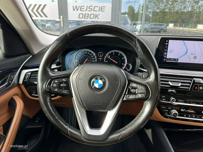 BMW Seria 5 G30 520 18