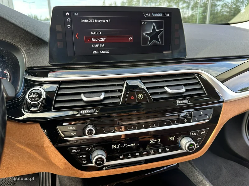 BMW Seria 5 G30 520 21