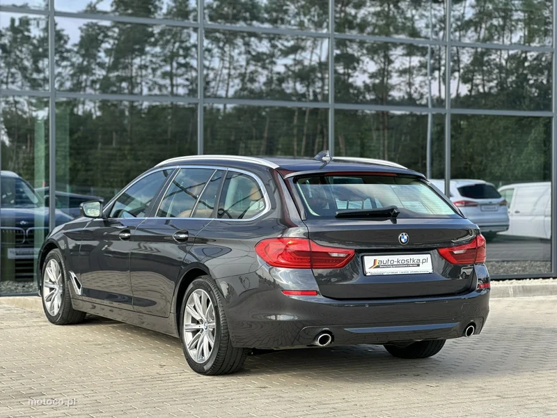BMW Seria 5 G30 520 7