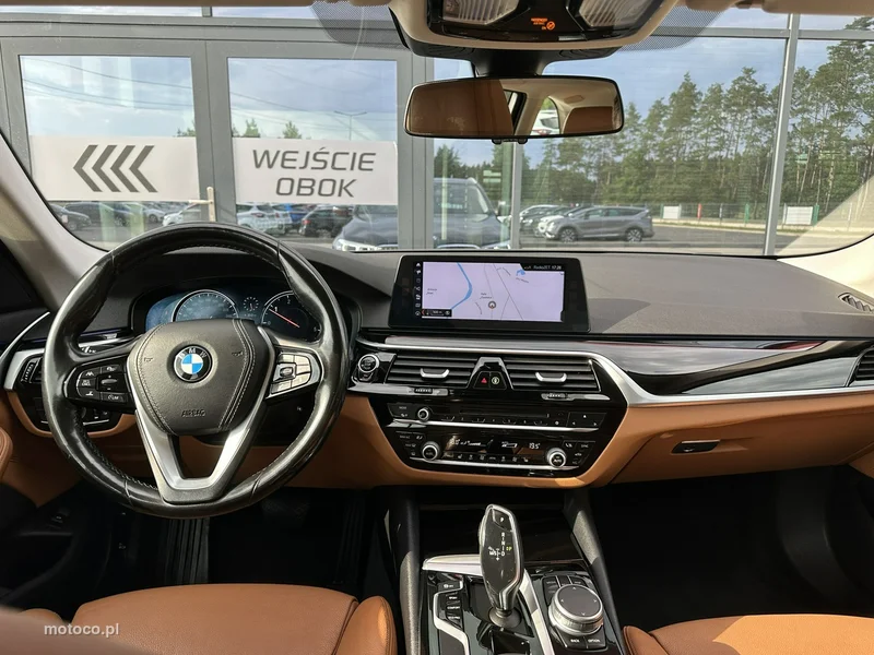 BMW Seria 5 G30 520 9