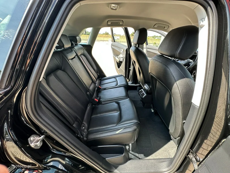 Audi Q3 F3 12