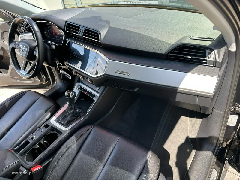 Audi Q3 F3 14