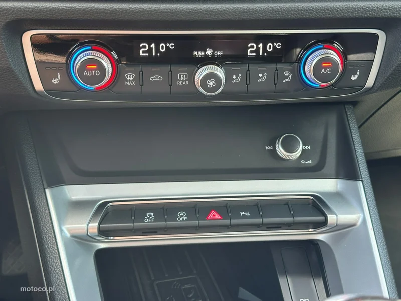 Audi Q3 F3 20