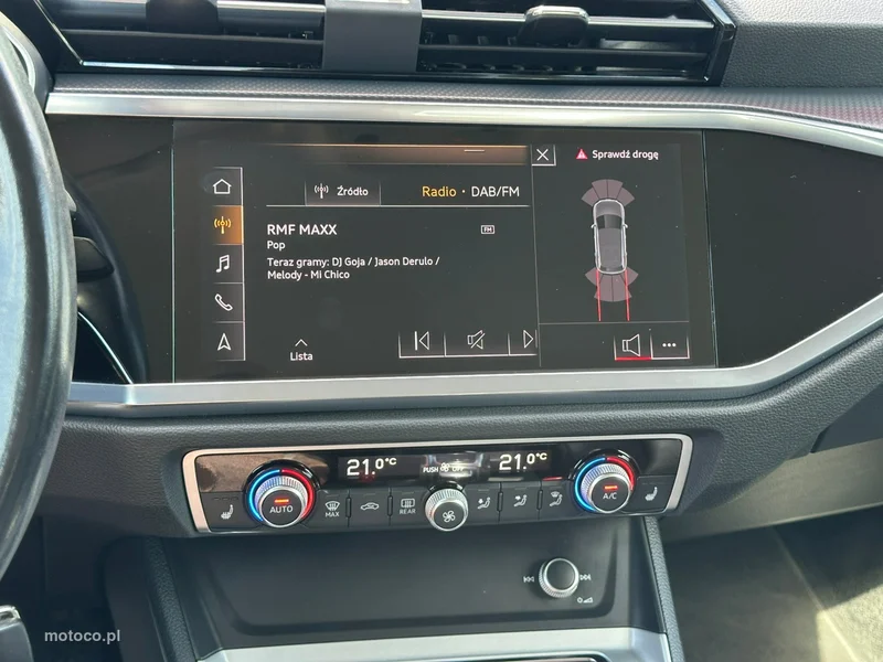 Audi Q3 F3 21