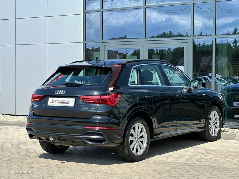 Audi Q3 F3 6