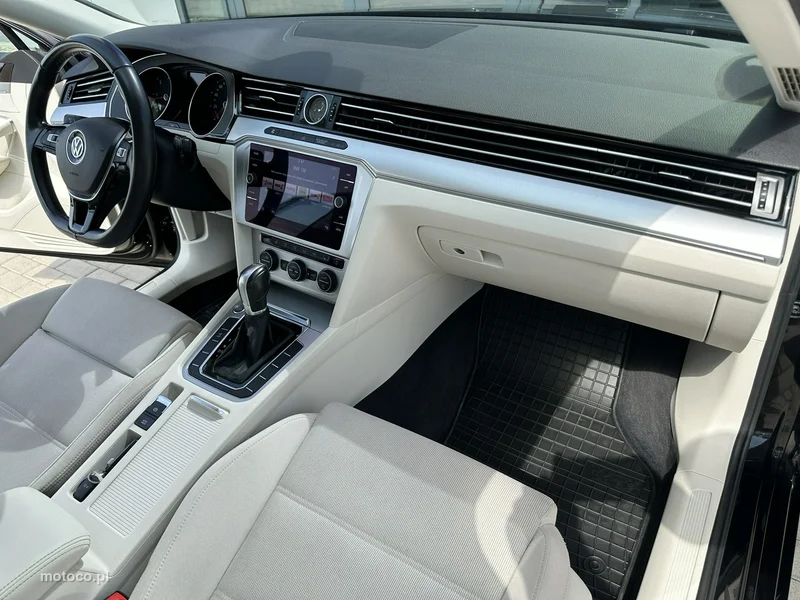 Volkswagen Passat Variant B8 15