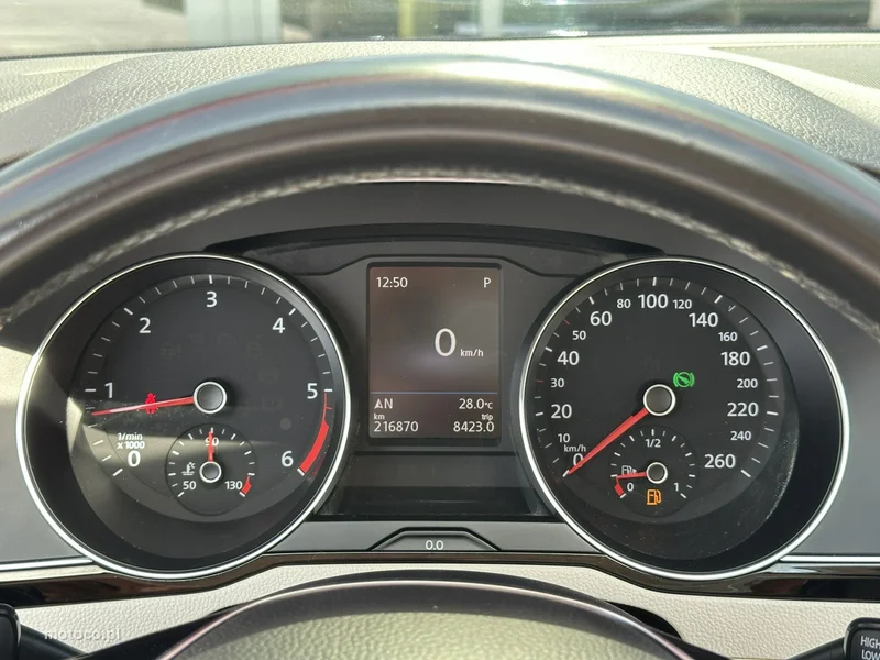 Volkswagen Passat Variant B8 18