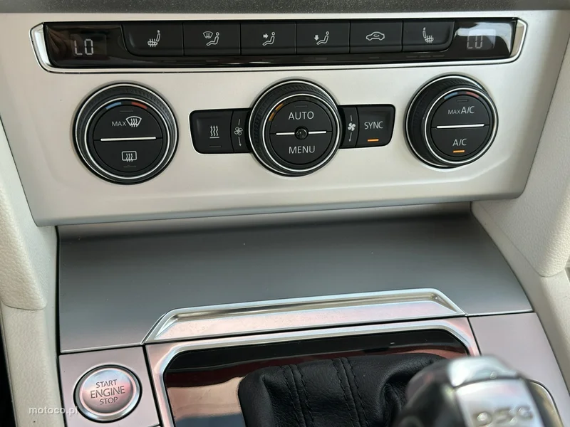 Volkswagen Passat Variant B8 29