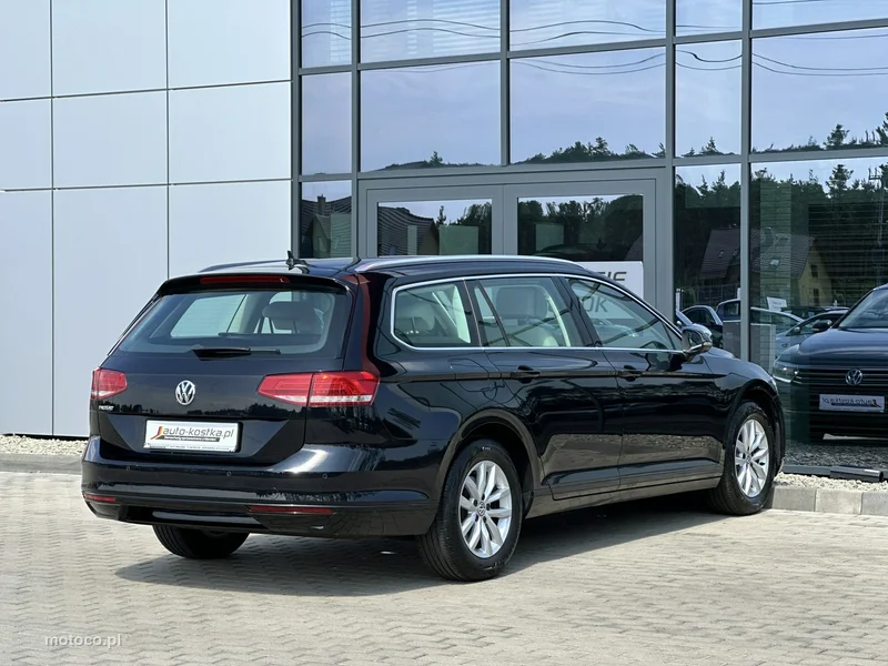 Volkswagen Passat Variant B8 6