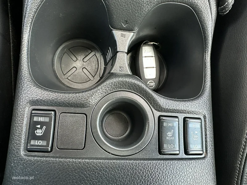 Nissan X-Trail 25