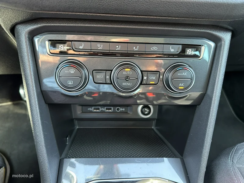 Volkswagen Tiguan AD 24