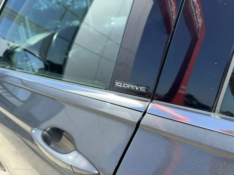 Volkswagen Tiguan AD 32