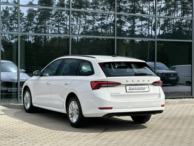 Skoda Octavia IV 6