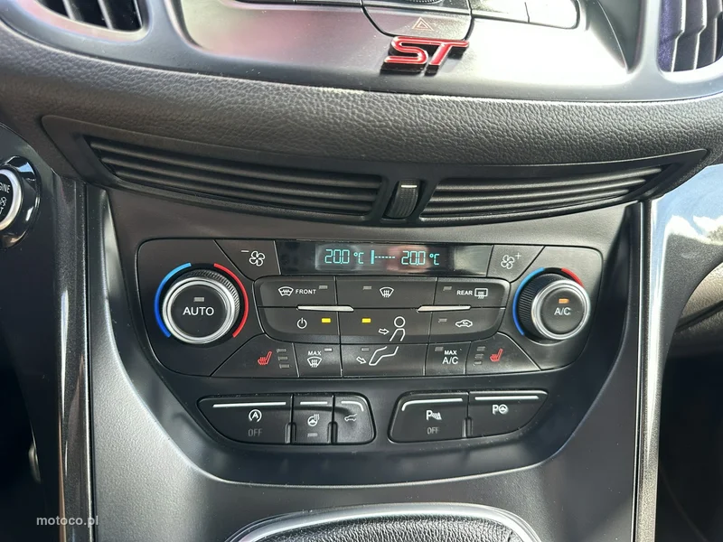 Ford Kuga II 27