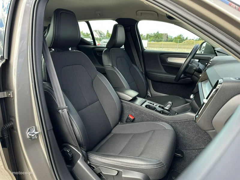 Volvo XC 40 16