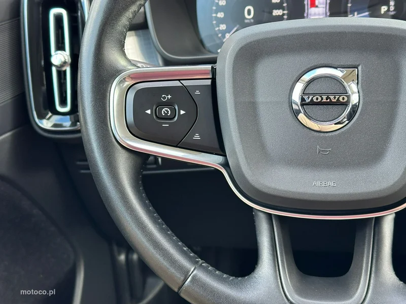 Volvo XC 40 18
