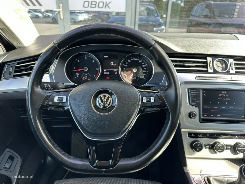 Volkswagen Passat Variant B8 19