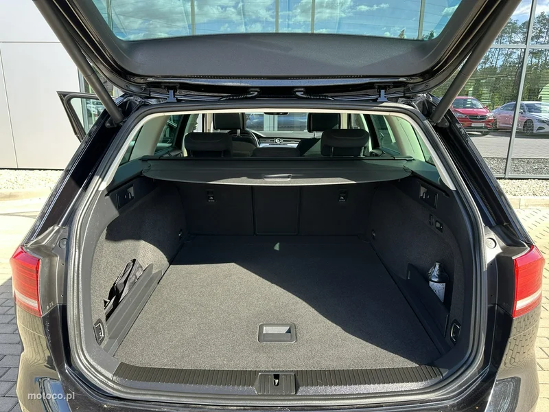 Volkswagen Passat Variant B8 34