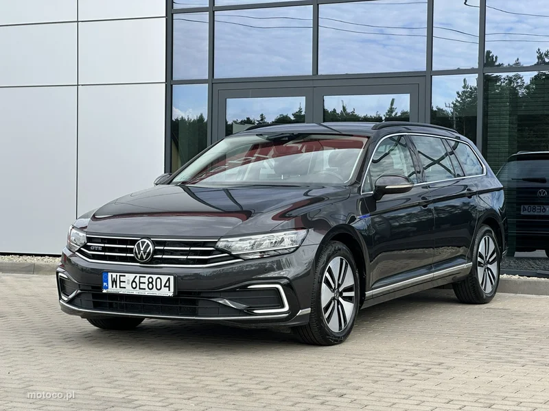 Volkswagen Passat Variant B8 3