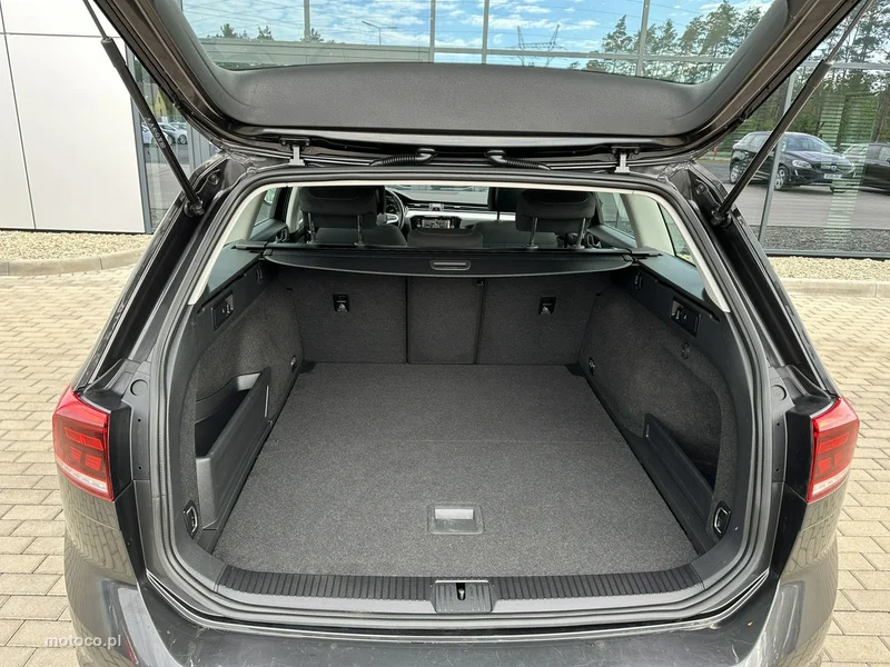 Volkswagen Passat Variant B8 28