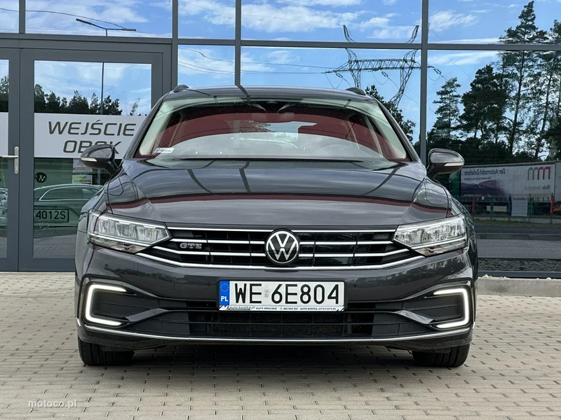 Volkswagen Passat Variant B8 4