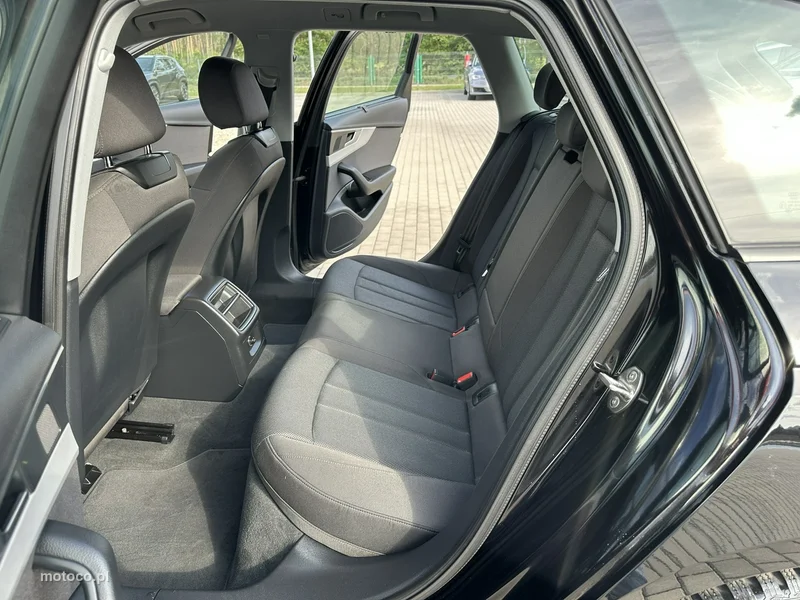 Audi A4 B9 13