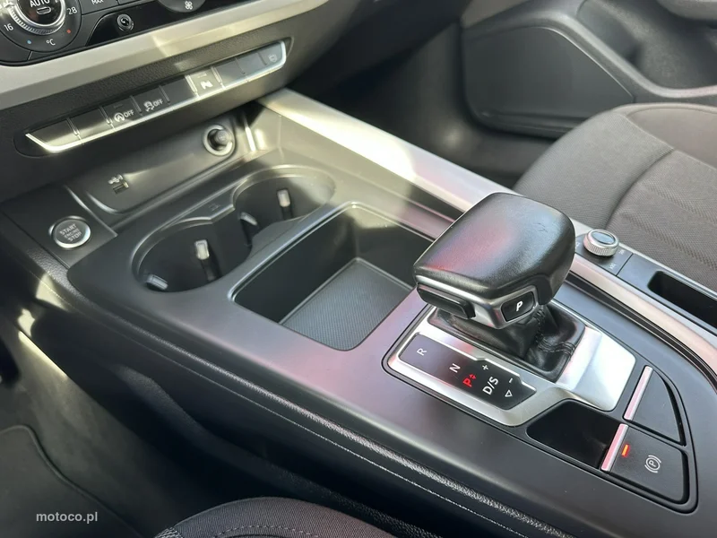 Audi A4 B9 30