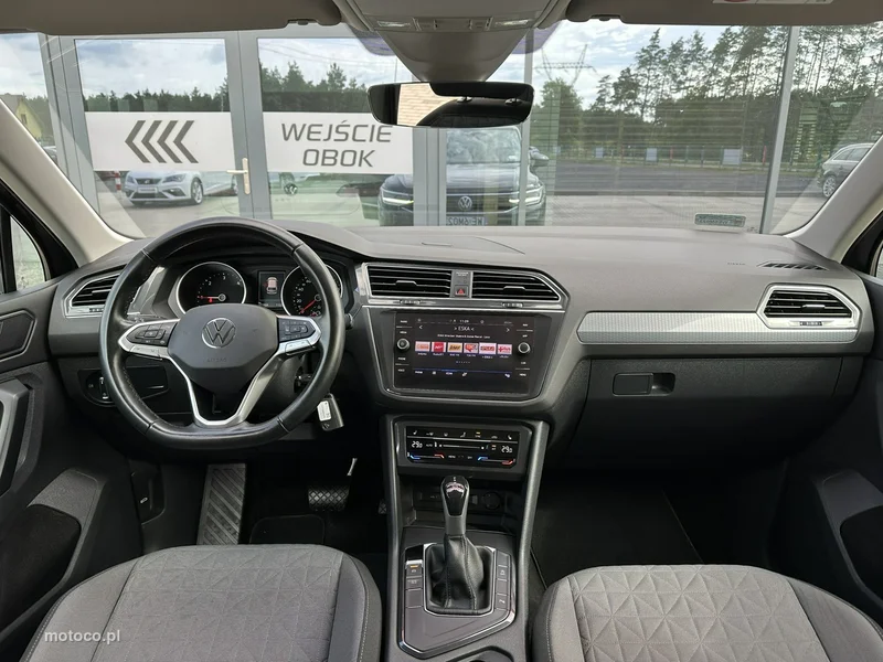 Volkswagen Tiguan AD 8