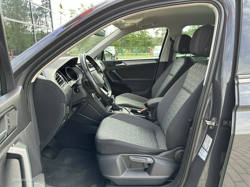 Volkswagen Tiguan AD 10