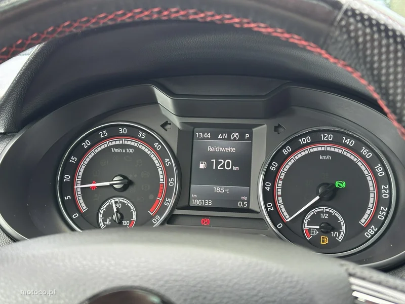Skoda Octavia III 17