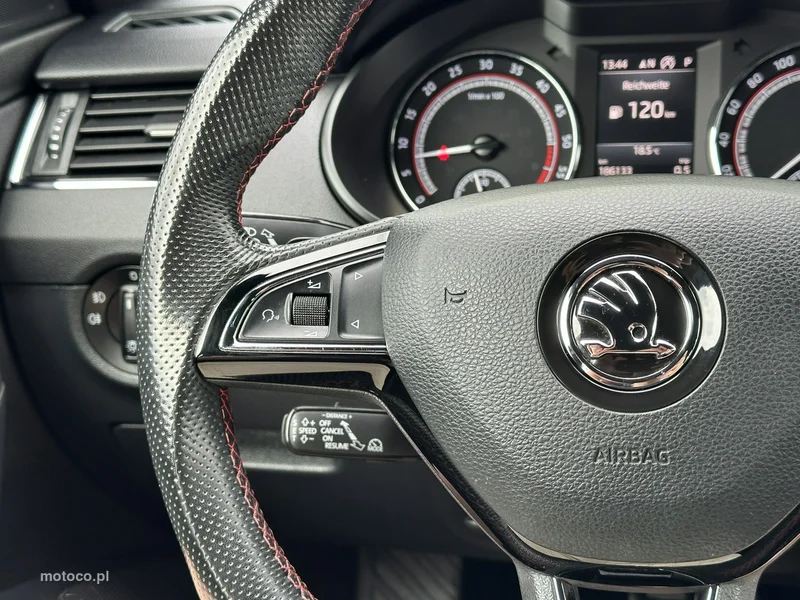 Skoda Octavia III 18
