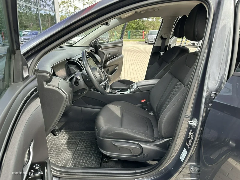 Hyundai TUCSON 10